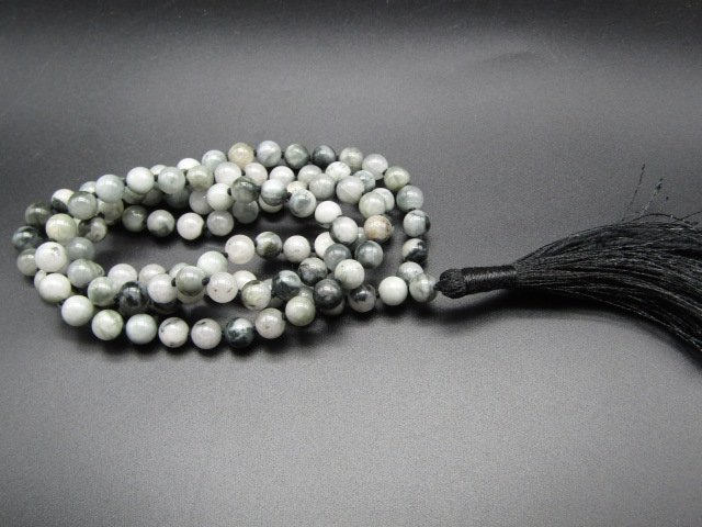 Natural Cat's Eye quartz